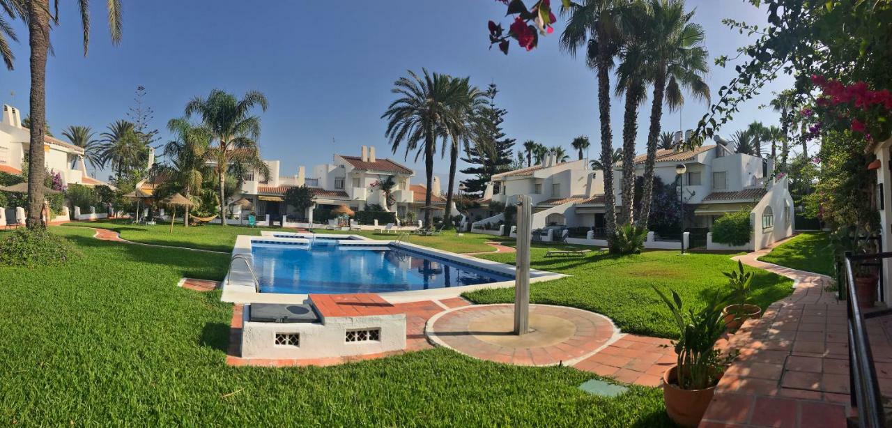 Beachfront Oasis In Costa Del Sol. Caleta de Vélez Exterior foto